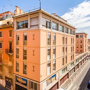 Bdc - Prestige 3bdr 3bath In Monti District , Rome Italy