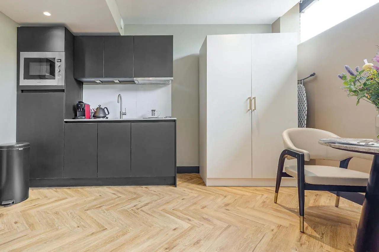 Bens The Walton Apartment Amsterdam