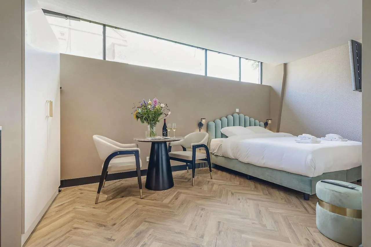 Bens The Walton Apartment Amsterdam