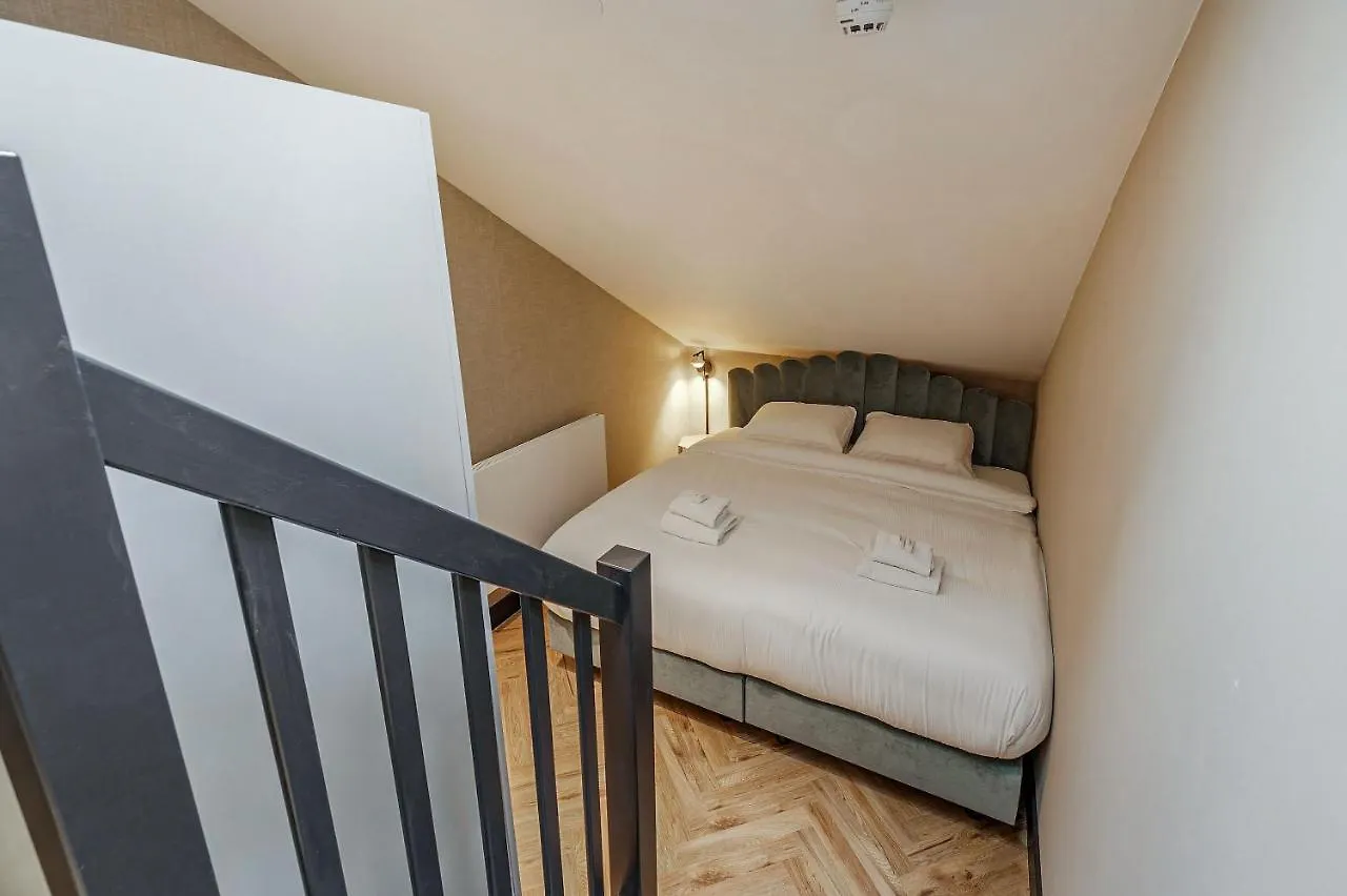Bens The Walton Apartment Amsterdam